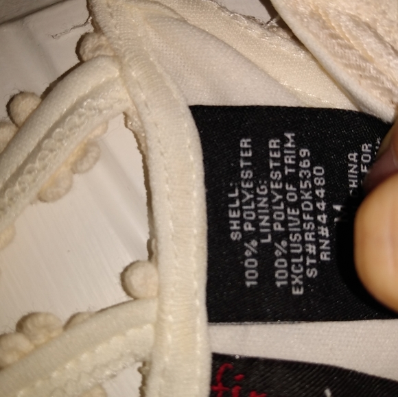 Bohemian cream dress bell sleeves - Picture 4 of 6